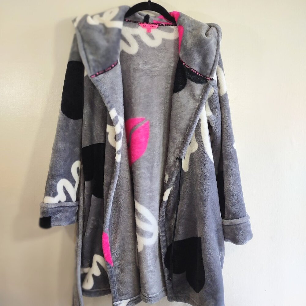 👄 BETSEY JOHNSON Love Lips Plush Spa Robe w/ Hood Indie  XS/Small - Picture 9 of 11
